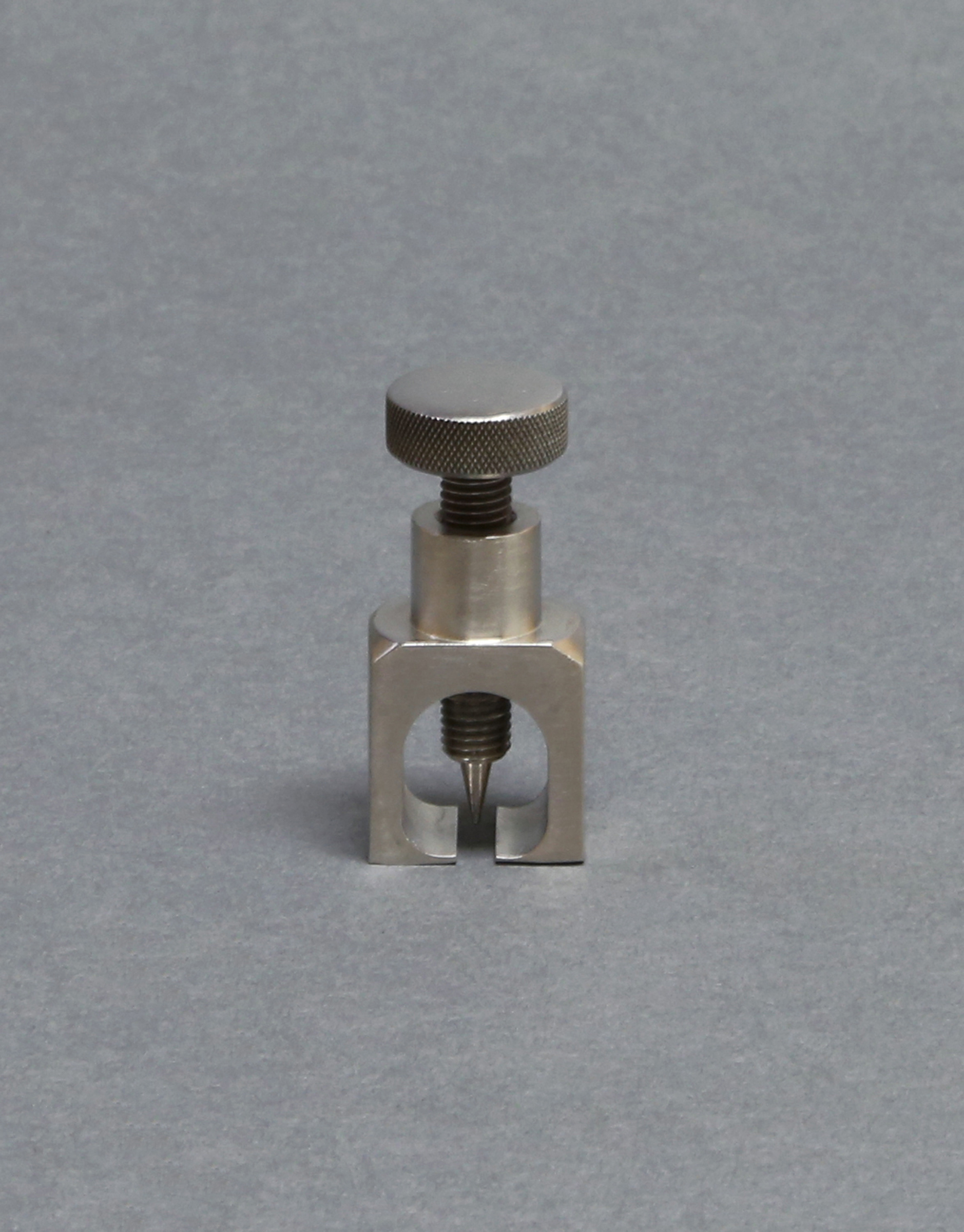 8082 - Needle Puller